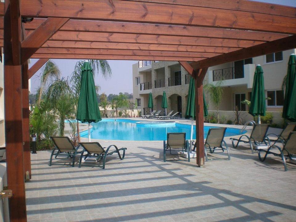 104 Excellent 2 Bed With Pool View, Ac & Gym! Apartment *